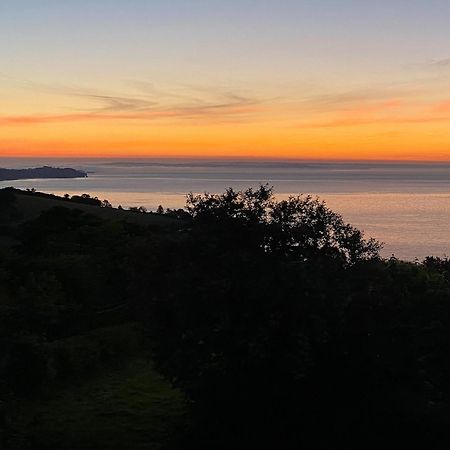Cliff Lodge Торки Екстериор снимка